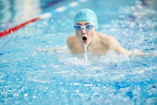 Cours de natation adolescents