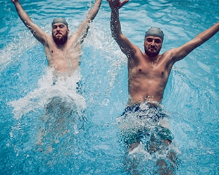 Entre amis au Centre aquatique l'Odyssée